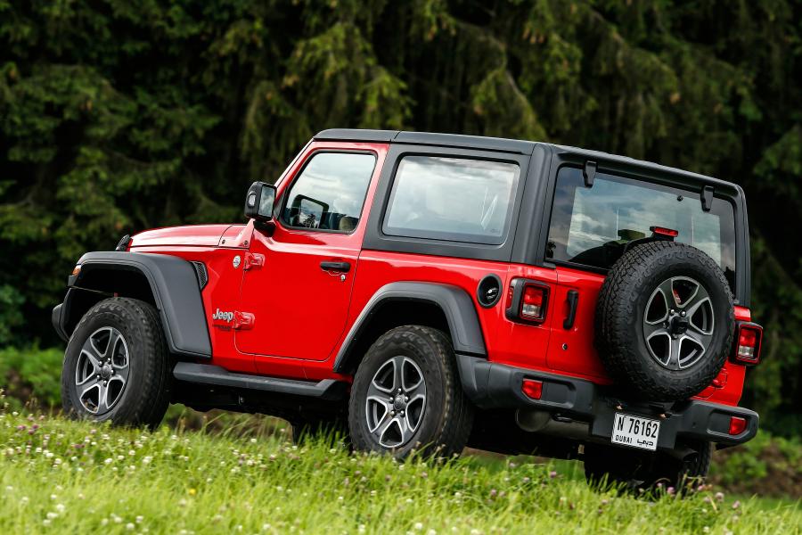  Jeep Wrangler Sport (JL) 2018 года  (UAE) (фото 8 из 9)